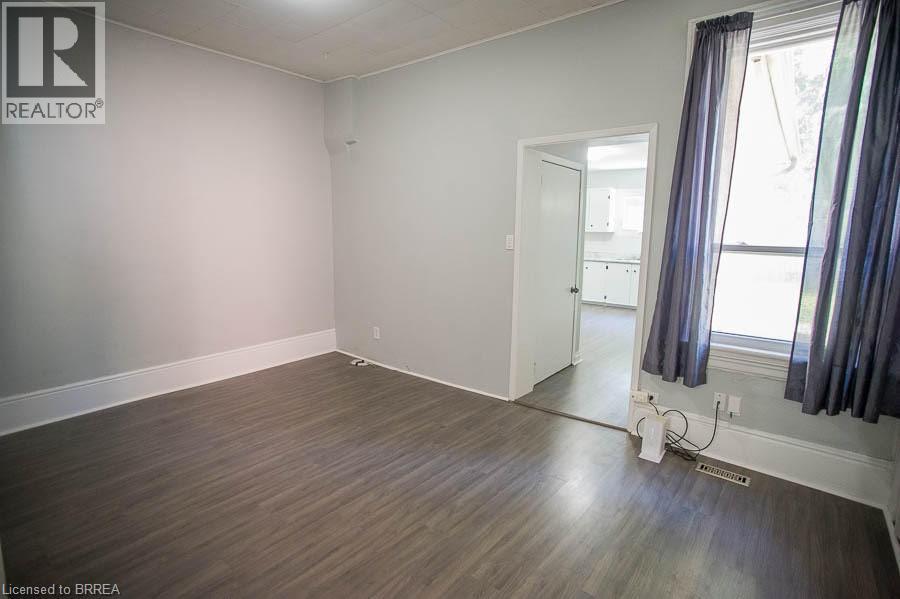 167 Nelson Street, Brantford, Ontario  N3S 4B7 - Photo 5 - 40792099