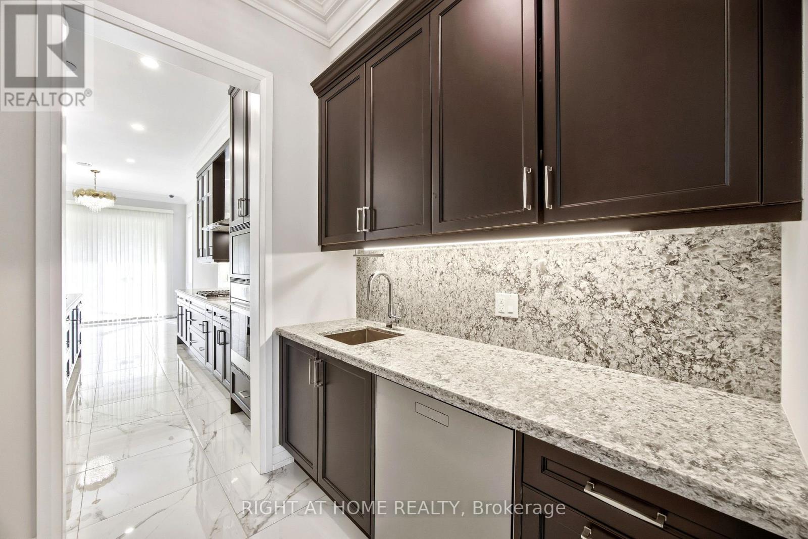 185 Cranberry Lane, Aurora, Ontario  L4G 5Z4 - Photo 16 - N12570912