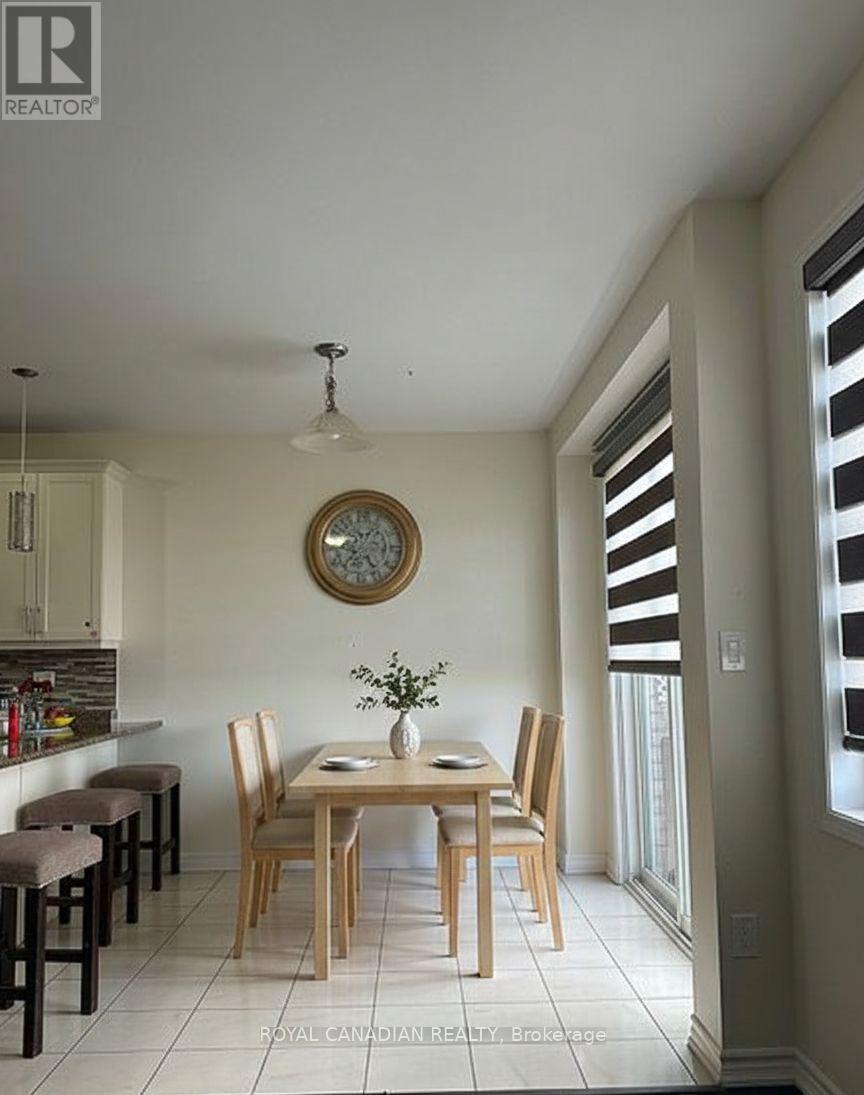 Upper - 124 Tysonville Circle, Brampton, Ontario  L7A 4B3 - Photo 4 - W12572154