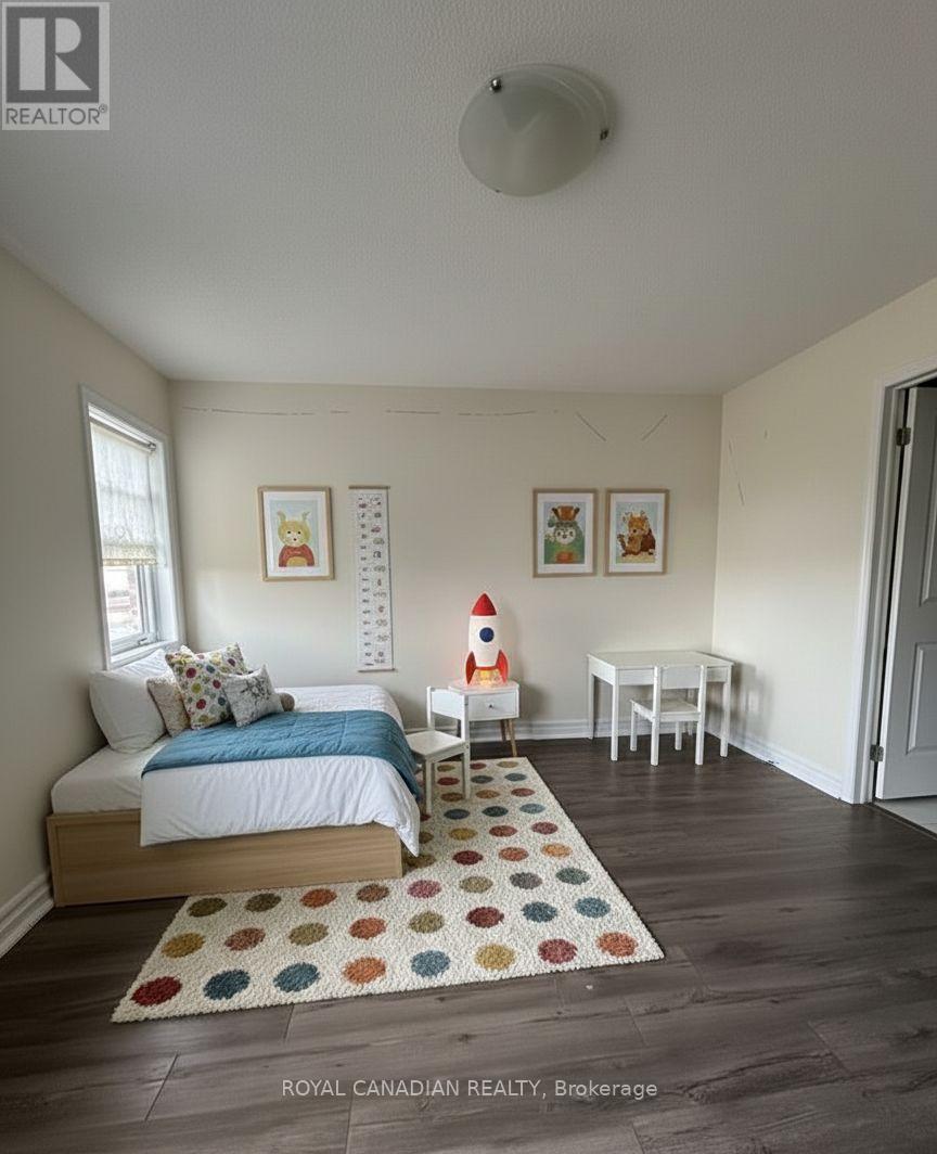 Upper - 124 Tysonville Circle, Brampton, Ontario  L7A 4B3 - Photo 7 - W12572154