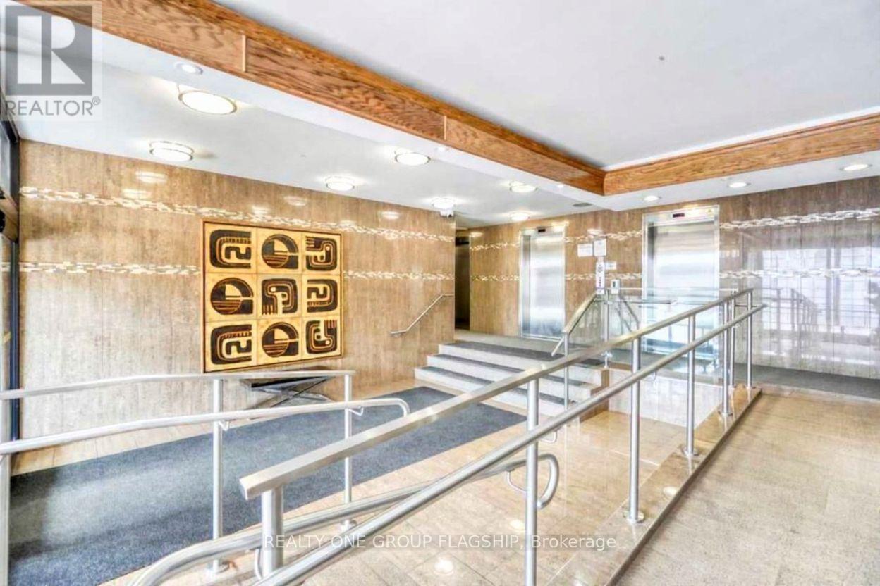 15 Torrance Road, Toronto, Ontario  M1J 3K2 - Photo 3 - E12597824