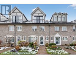 151 - 1995 ROYAL ROAD