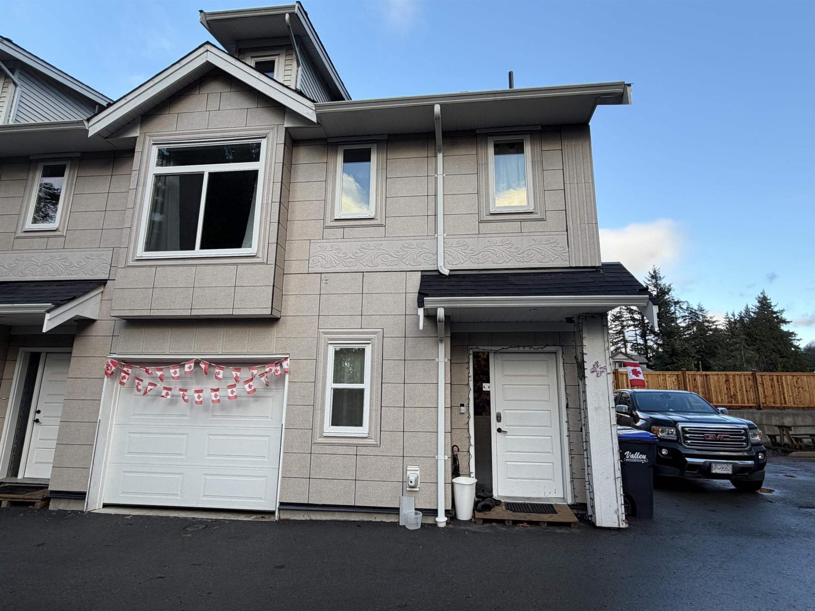 3 548 Park Street, Hope, Hope, British Columbia  V0X 1L0 - Photo 1 - R3071427