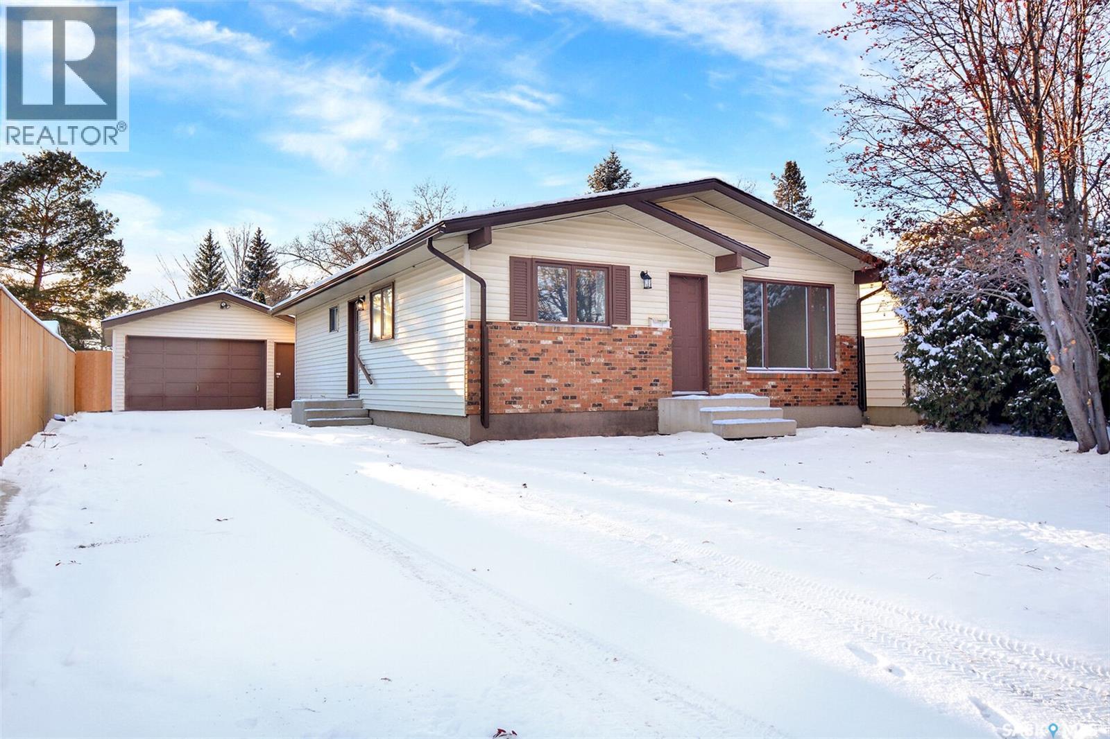 111 Stechishin Crescent, Saskatoon, Saskatchewan  S7K 5P5 - Photo 2 - SK025080