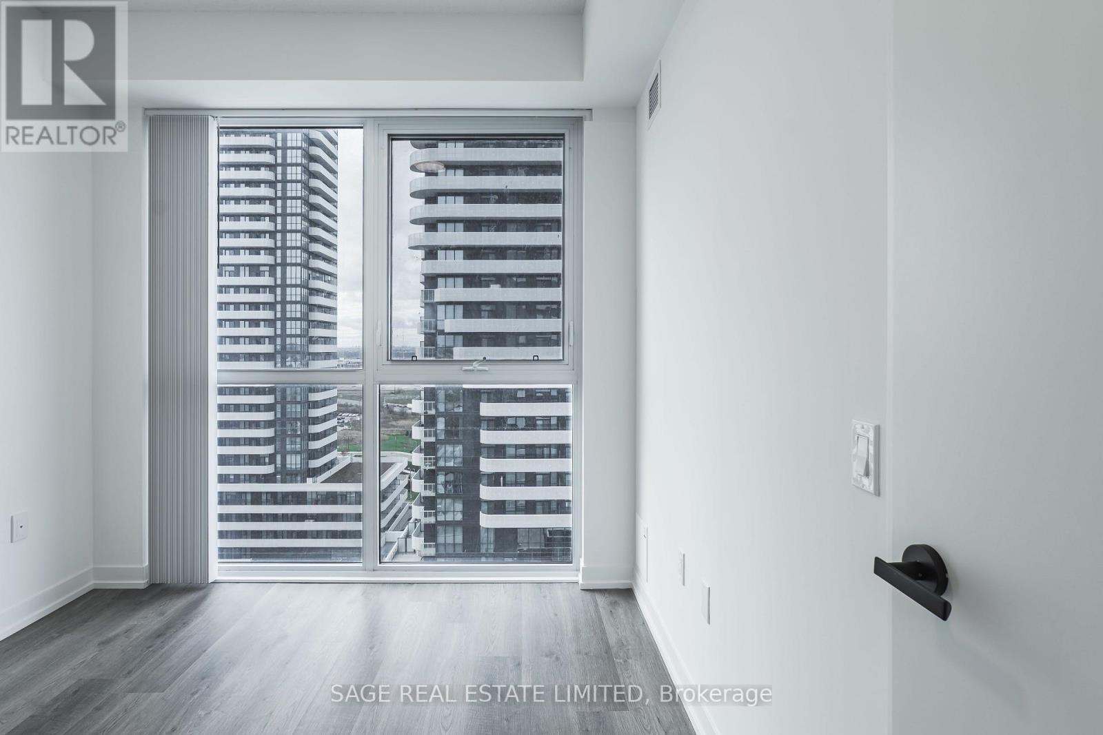 1515 - 8 Interchange Way, Vaughan, Ontario  L4K 0R2 - Photo 14 - N12597838