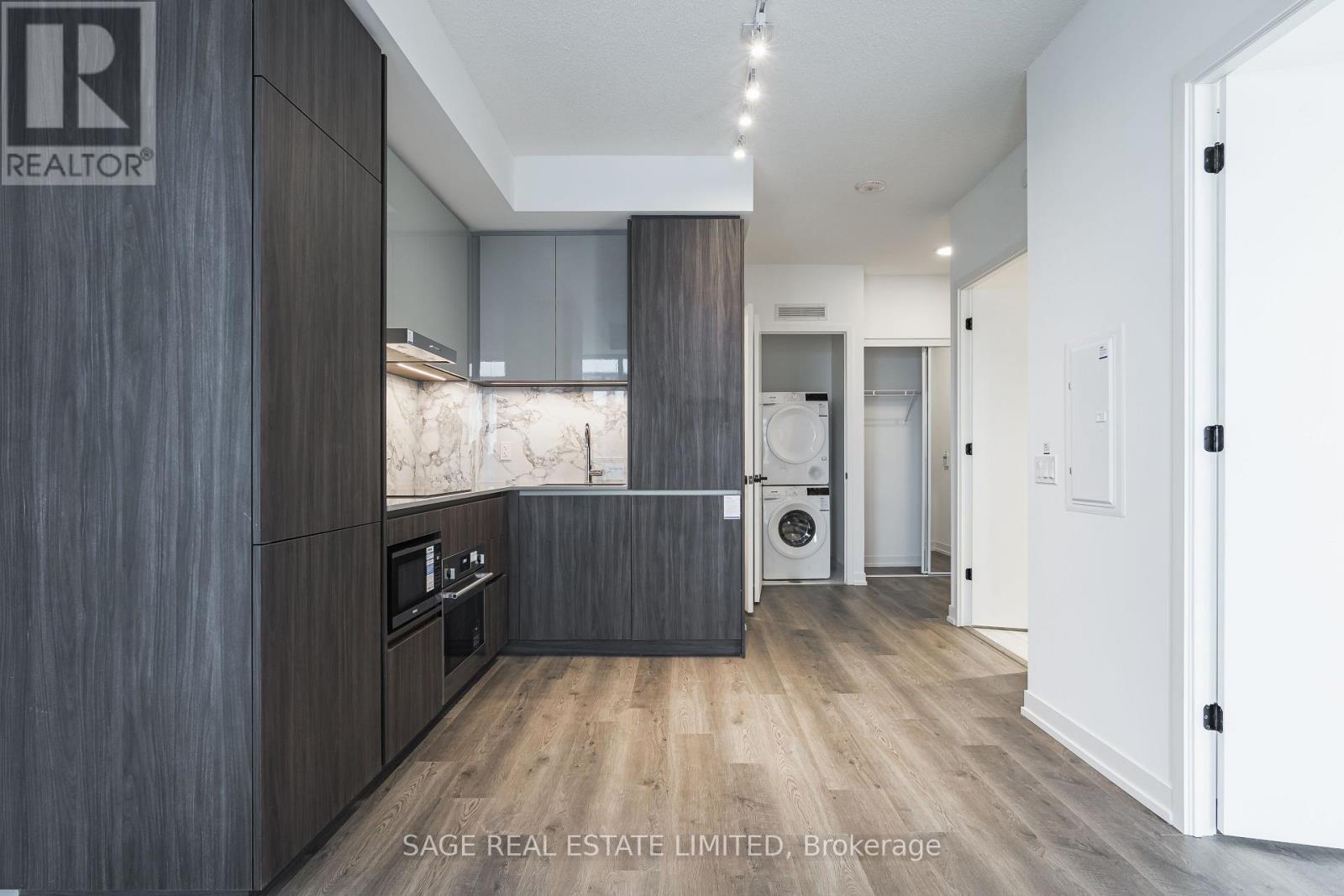 1515 - 8 Interchange Way, Vaughan, Ontario  L4K 0R2 - Photo 17 - N12597838