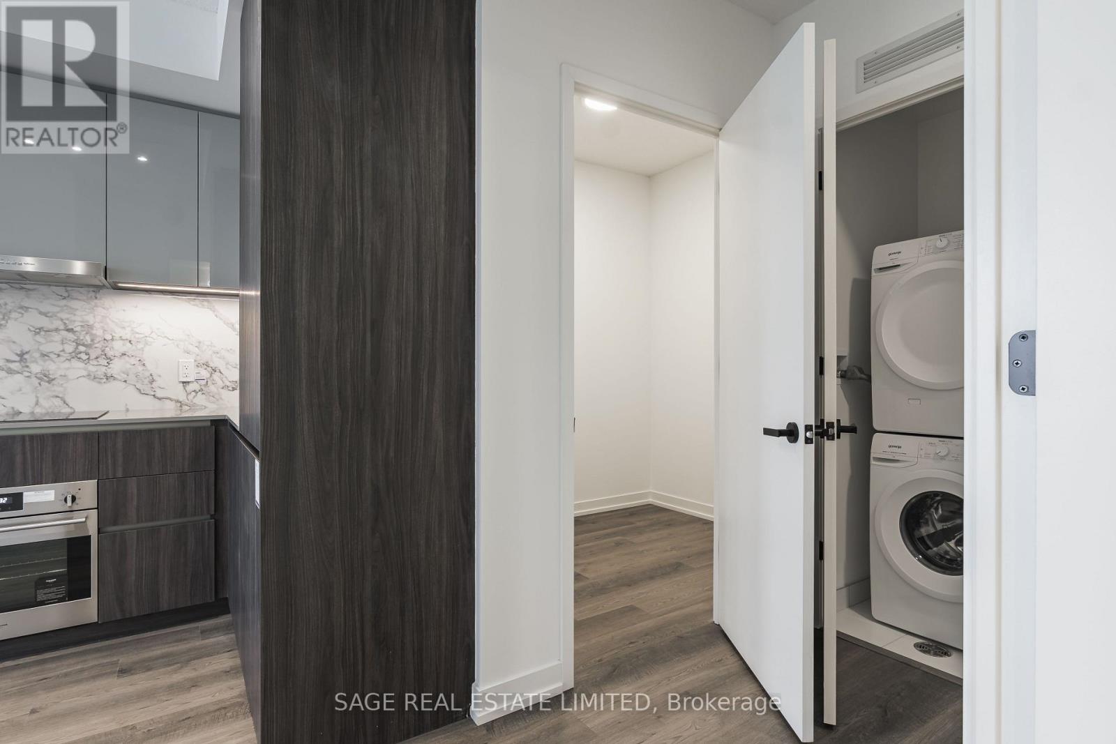 1515 - 8 Interchange Way, Vaughan, Ontario  L4K 0R2 - Photo 18 - N12597838