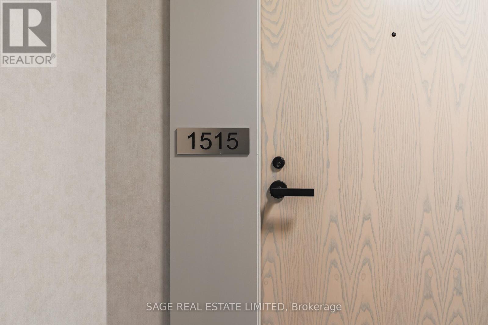 1515 - 8 Interchange Way, Vaughan, Ontario  L4K 0R2 - Photo 4 - N12597838