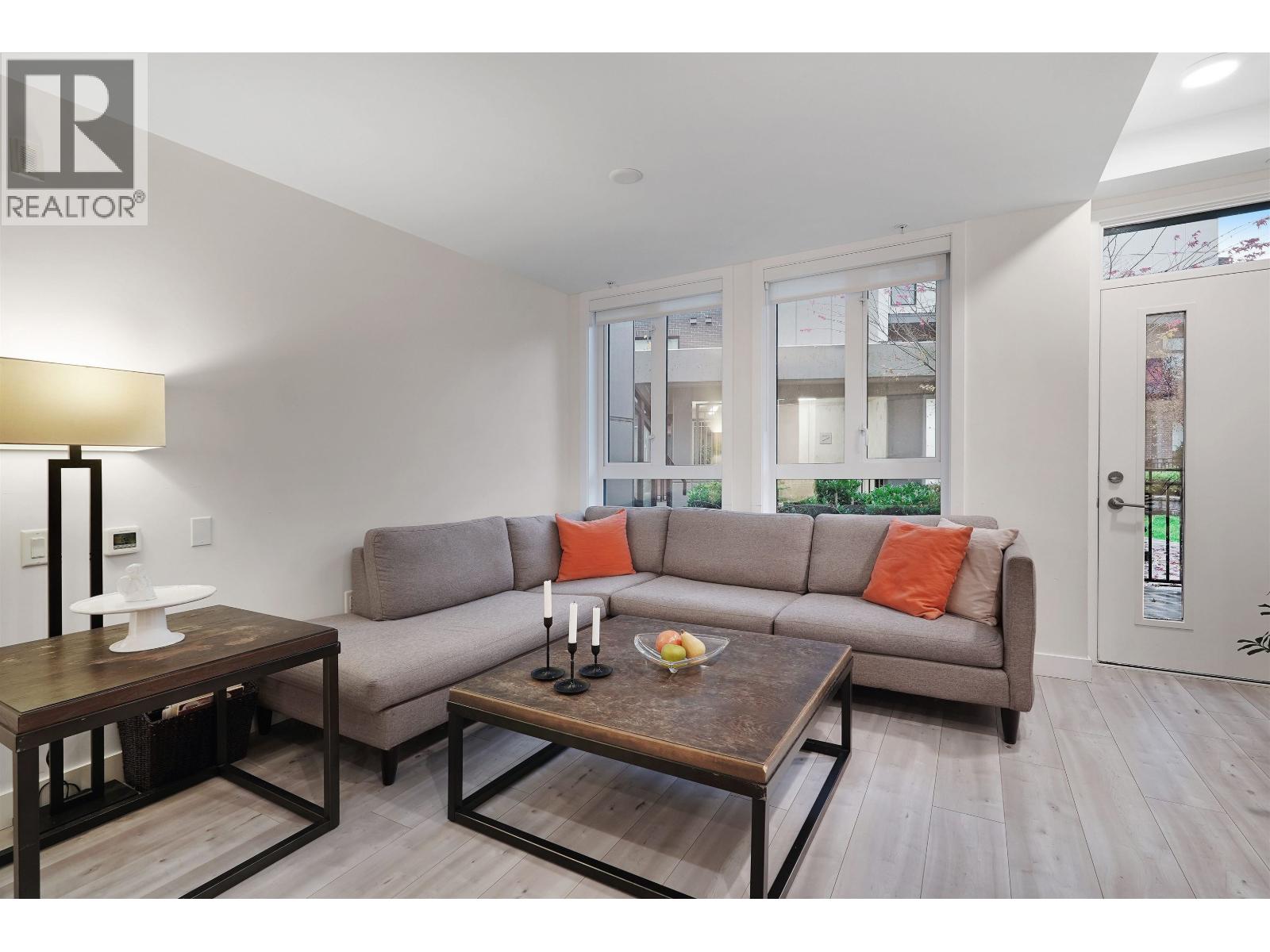 124 2035 Glenaire Drive, North Vancouver, British Columbia  V7P 1Y2 - Photo 5 - R3071447