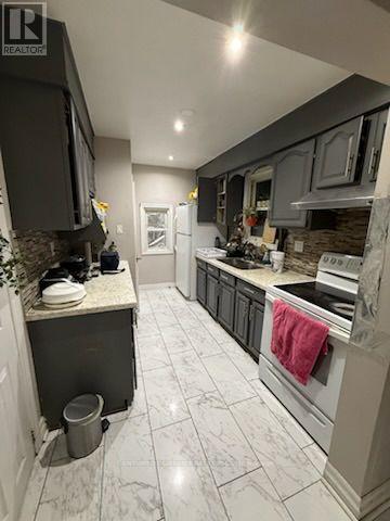 32 Beech Street, Brampton, Ontario  L6V 1V1 - Photo 3 - W12597868