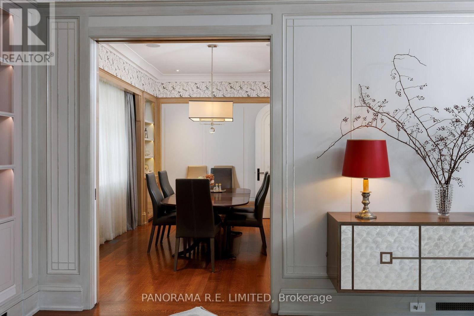 19 Graystone Gardens, Toronto, Ontario  M8Z 3C2 - Photo 11 - W12597884