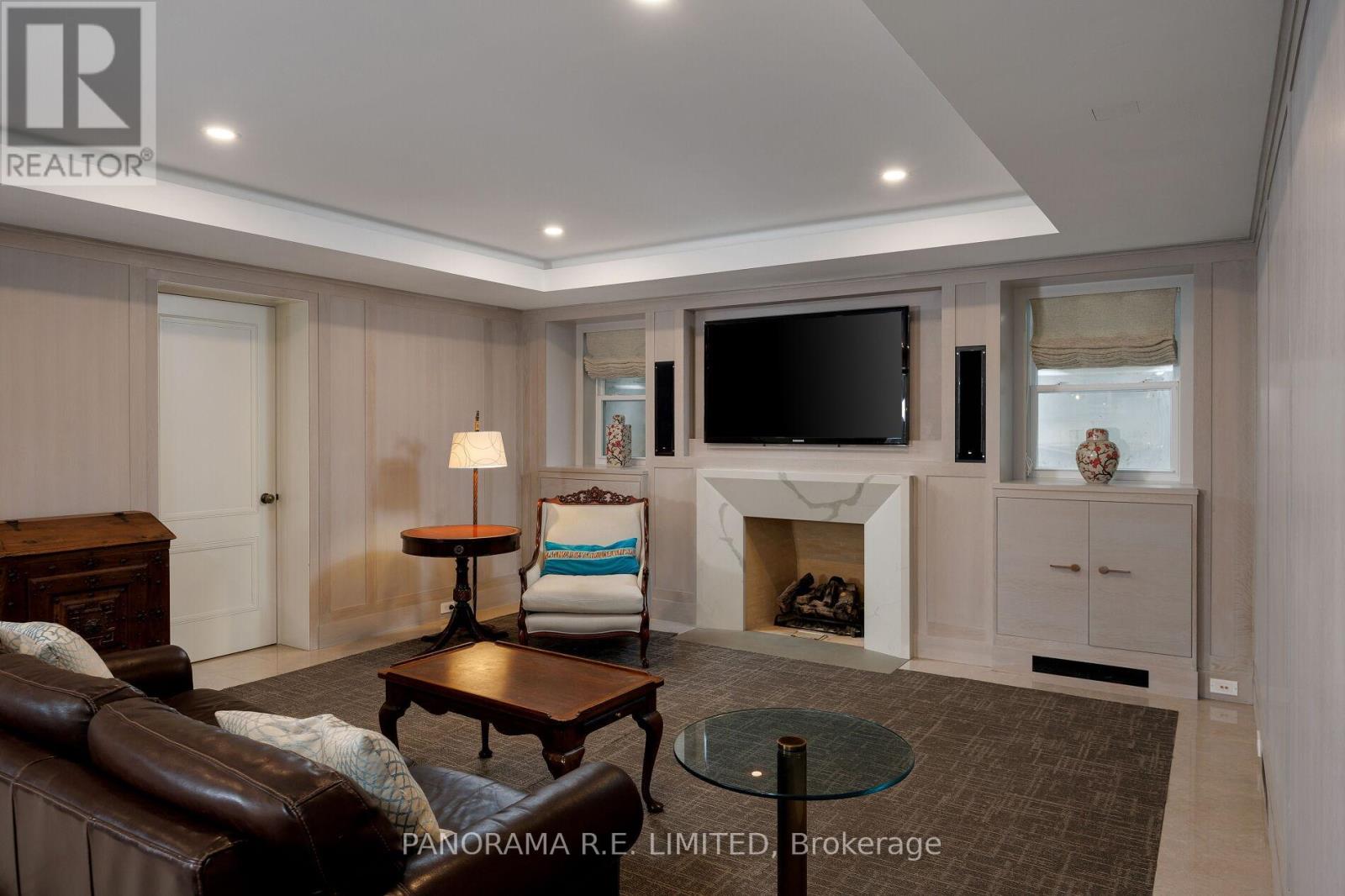 19 Graystone Gardens, Toronto, Ontario  M8Z 3C2 - Photo 35 - W12597884