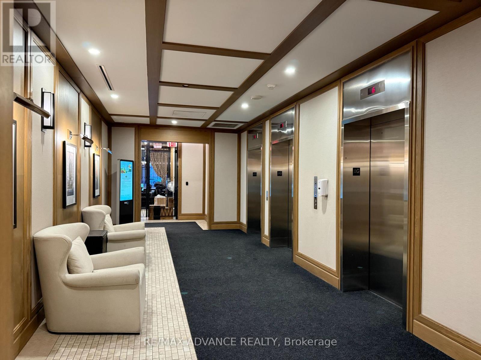 1921 - 800 Lawrence Avenue W, Toronto, Ontario  M6A 0B1 - Photo 4 - W12597898