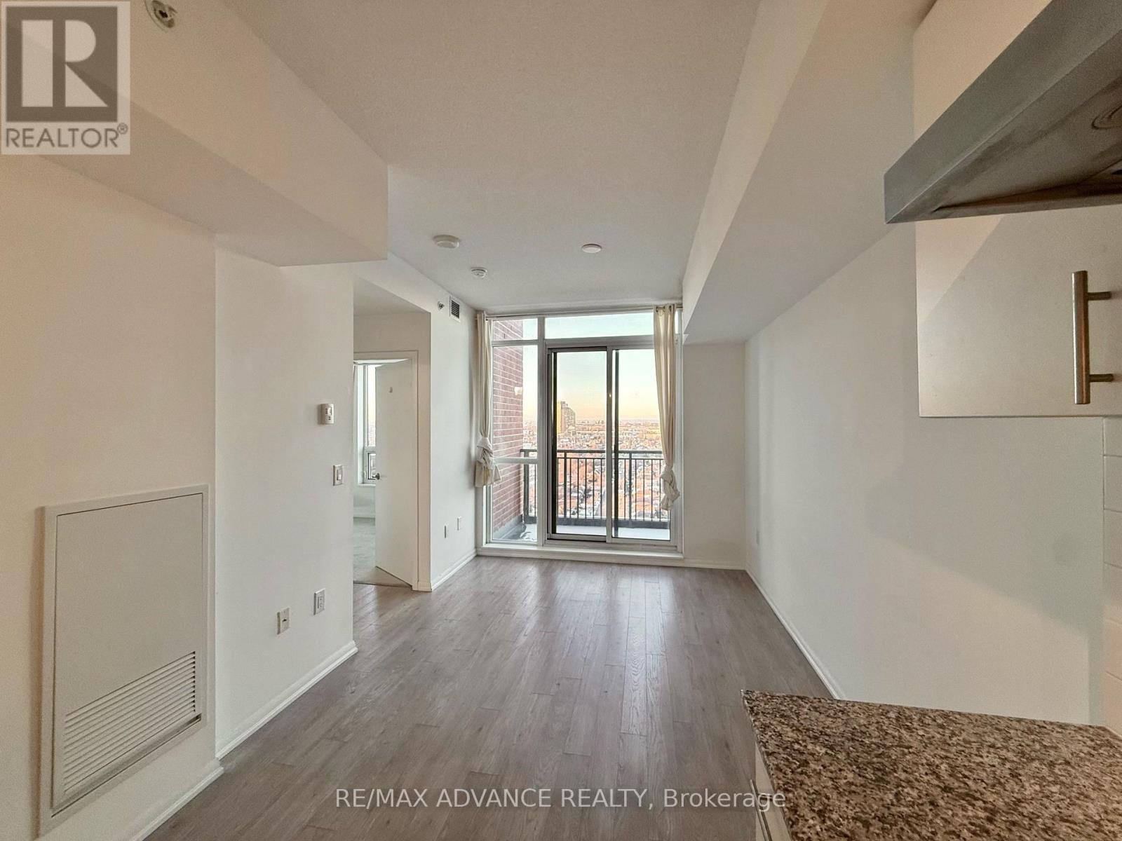 1921 - 800 Lawrence Avenue W, Toronto, Ontario  M6A 0B1 - Photo 6 - W12597898