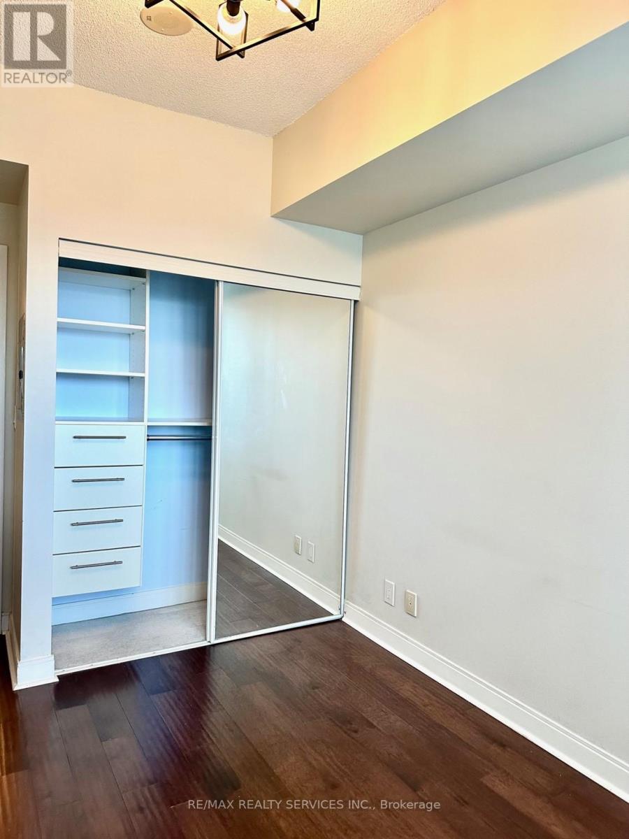 1904 - 80 Absolute Avenue, Mississauga, Ontario L4Z 0A5 - Photo 6 - W12597908