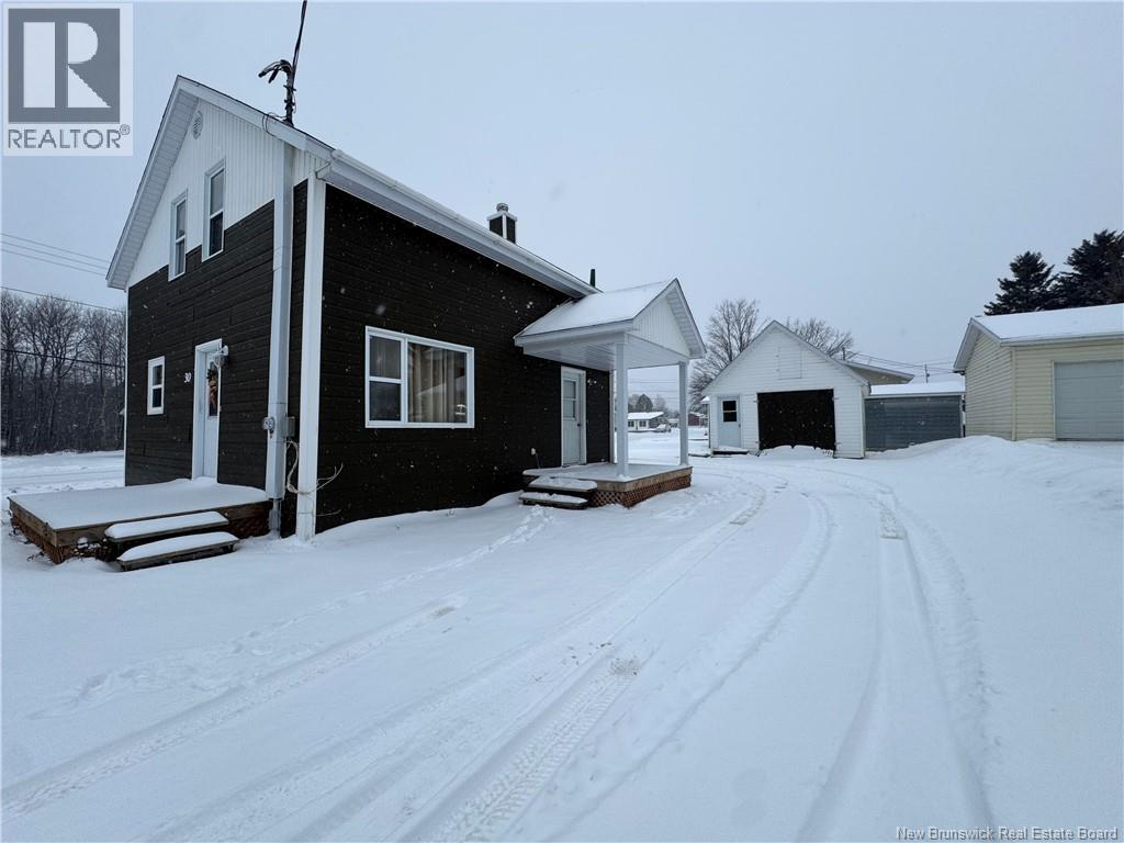 30 Évangéline Street, Saint-Quentin, New Brunswick E8A 1M6 - Photo 17 - NB130979