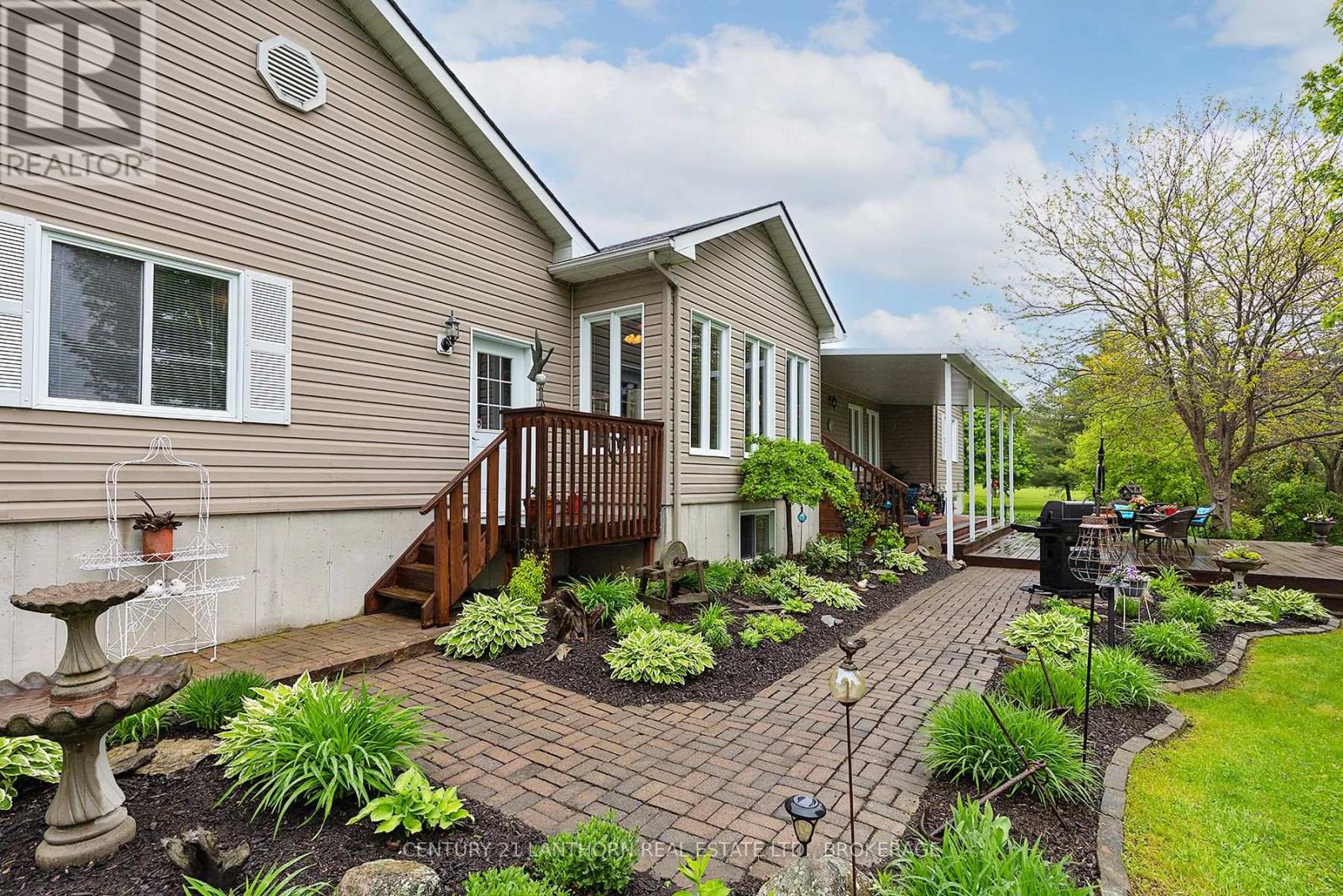 9430 County 2 Road W, Greater Napanee, Ontario  K7R 3L1 - Photo 3 - X12598040