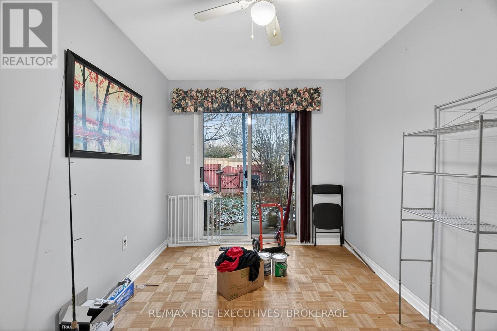 114 - 924 Amberdale Crescent, Kingston, Ontario  K7M 6V1 - Photo 7 - X12598150