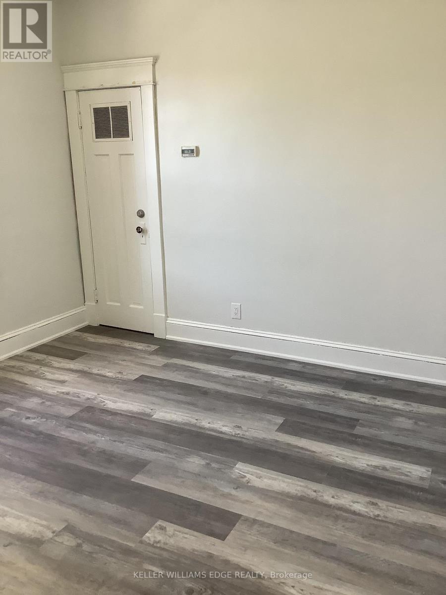 4 - 90 Kent Street S, Norfolk, Ontario  N3Y 2X9 - Photo 8 - X12597872