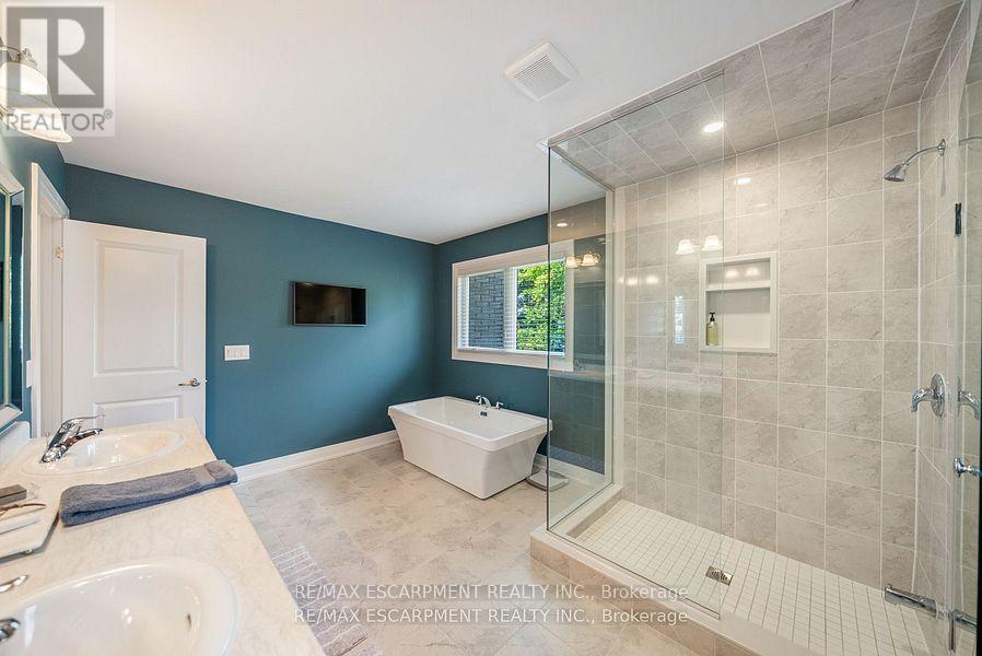 465 Adelaide Street, Wellington North, Ontario  N0G 1A0 - Photo 33 - X12597910