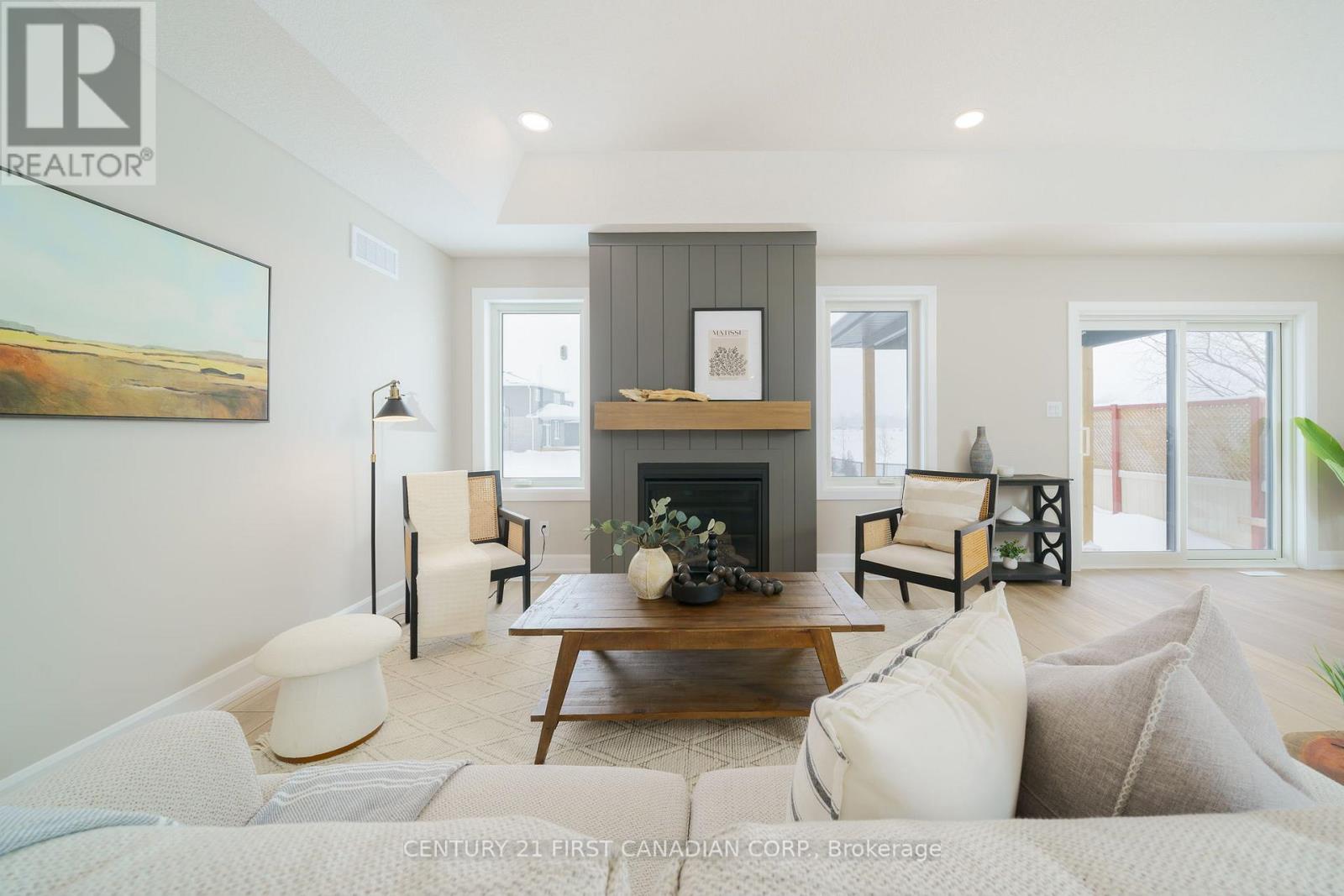 21 Hamilton Street, North Middlesex, Ontario  N0M 1A0 - Photo 19 - X12597984