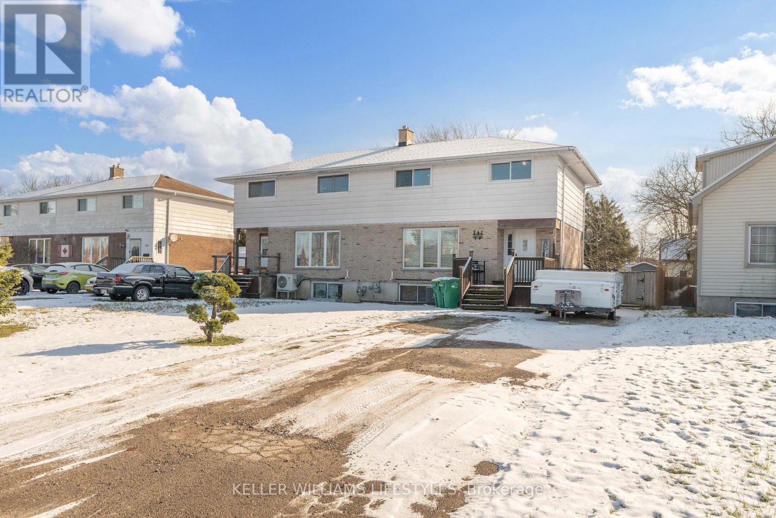 141 Graham Street, Southwest Middlesex, Ontario  N0L 1M0 - Photo 3 - X12597986