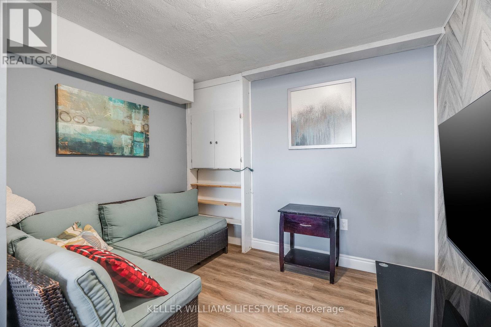 141 Graham Street, Southwest Middlesex, Ontario  N0L 1M0 - Photo 38 - X12597986