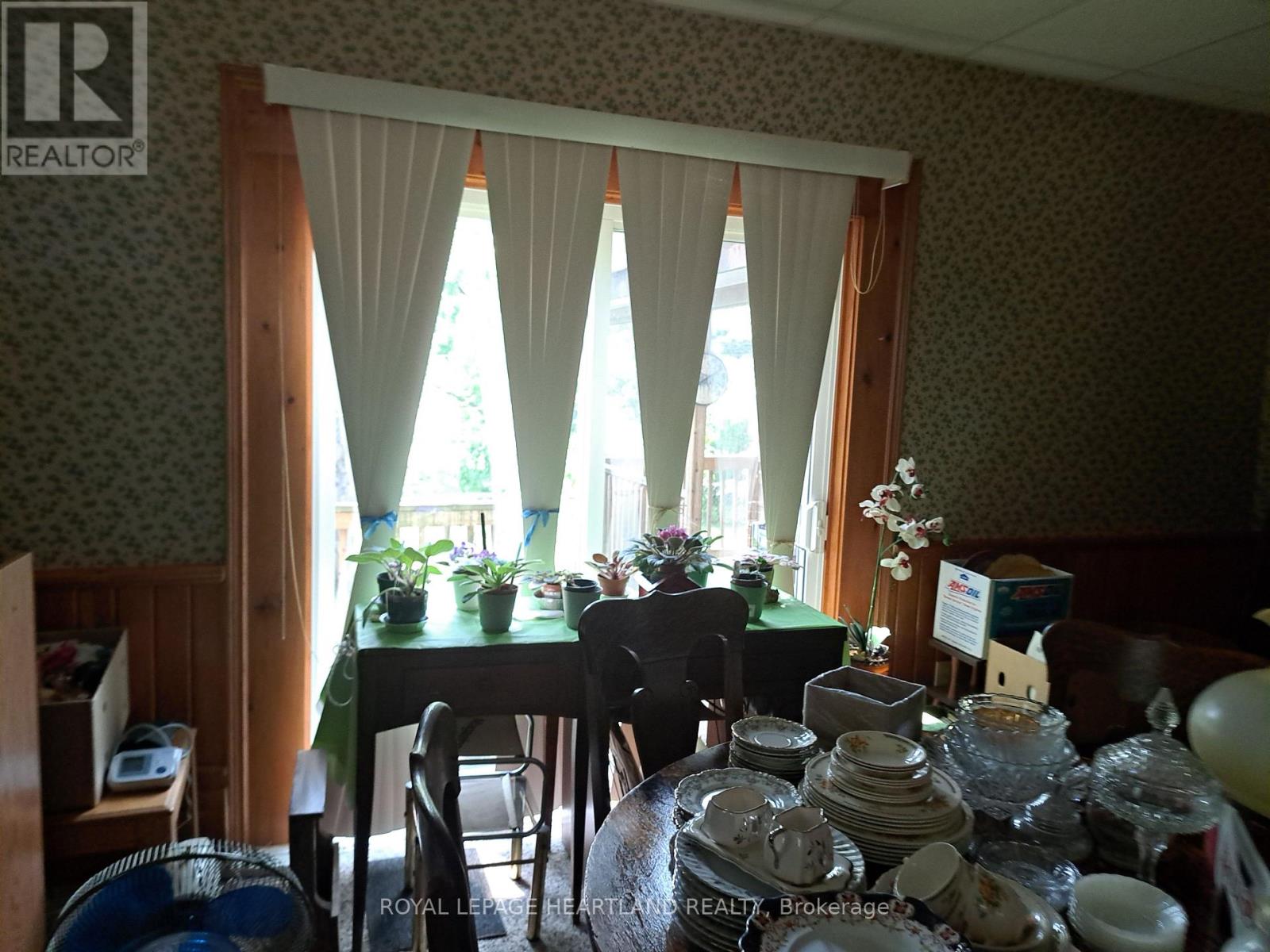 22 Whitehead Street, Central Huron, Ontario  N0M 1L0 - Photo 11 - X12597992