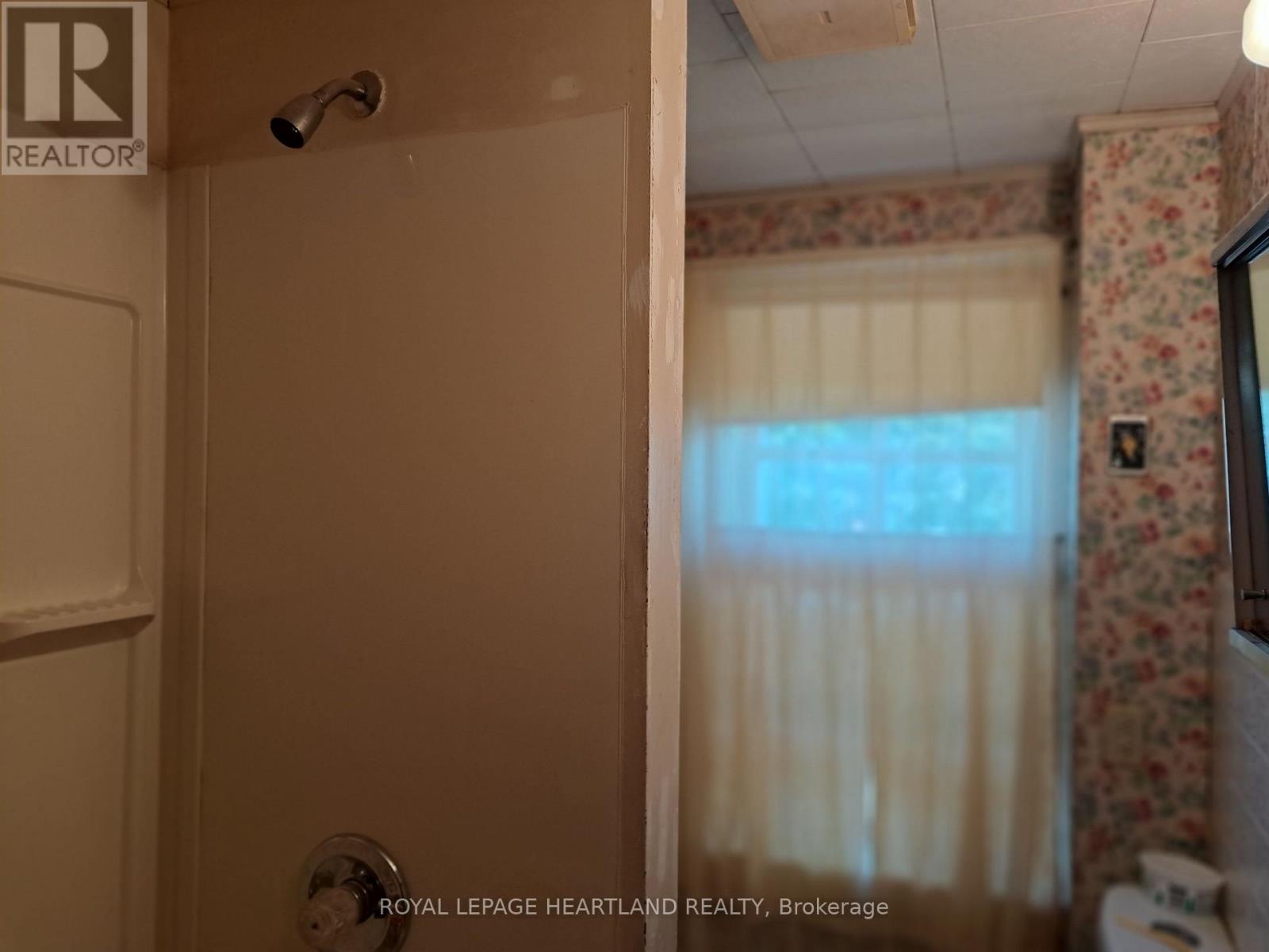 22 Whitehead Street, Central Huron, Ontario  N0M 1L0 - Photo 9 - X12597992