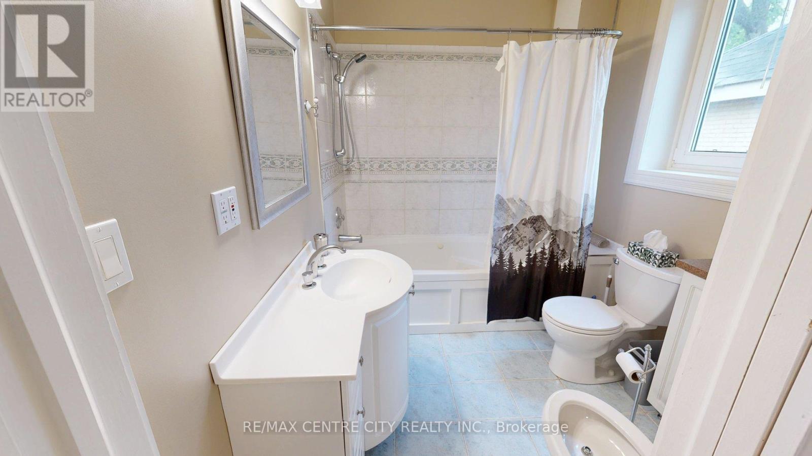 2 - 598 Princess Avenue, London East, Ontario  N6B 2B9 - Photo 18 - X12598114