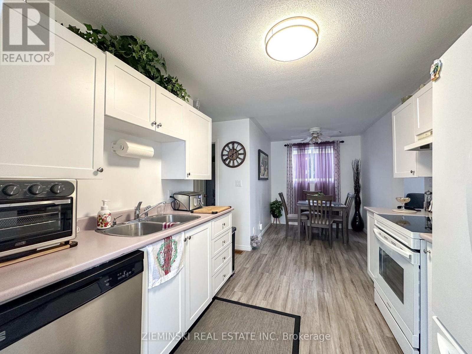 307 Ambridge Drive, Iroquois Falls, Ontario  P0K 1G0 - Photo 4 - T12598084