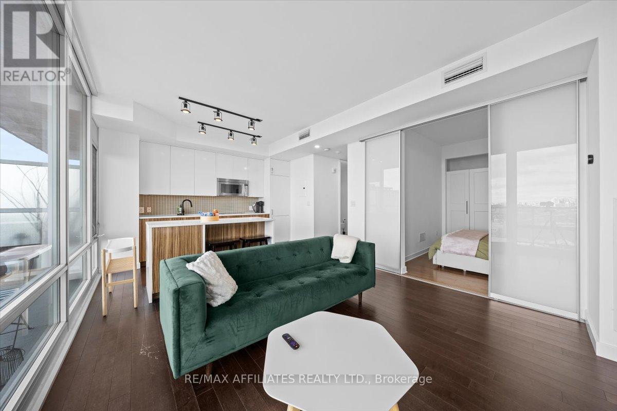 1401 - 201 Parkdale Avenue, Ottawa, Ontario  K1Y 1E8 - Photo 13 - X12597928