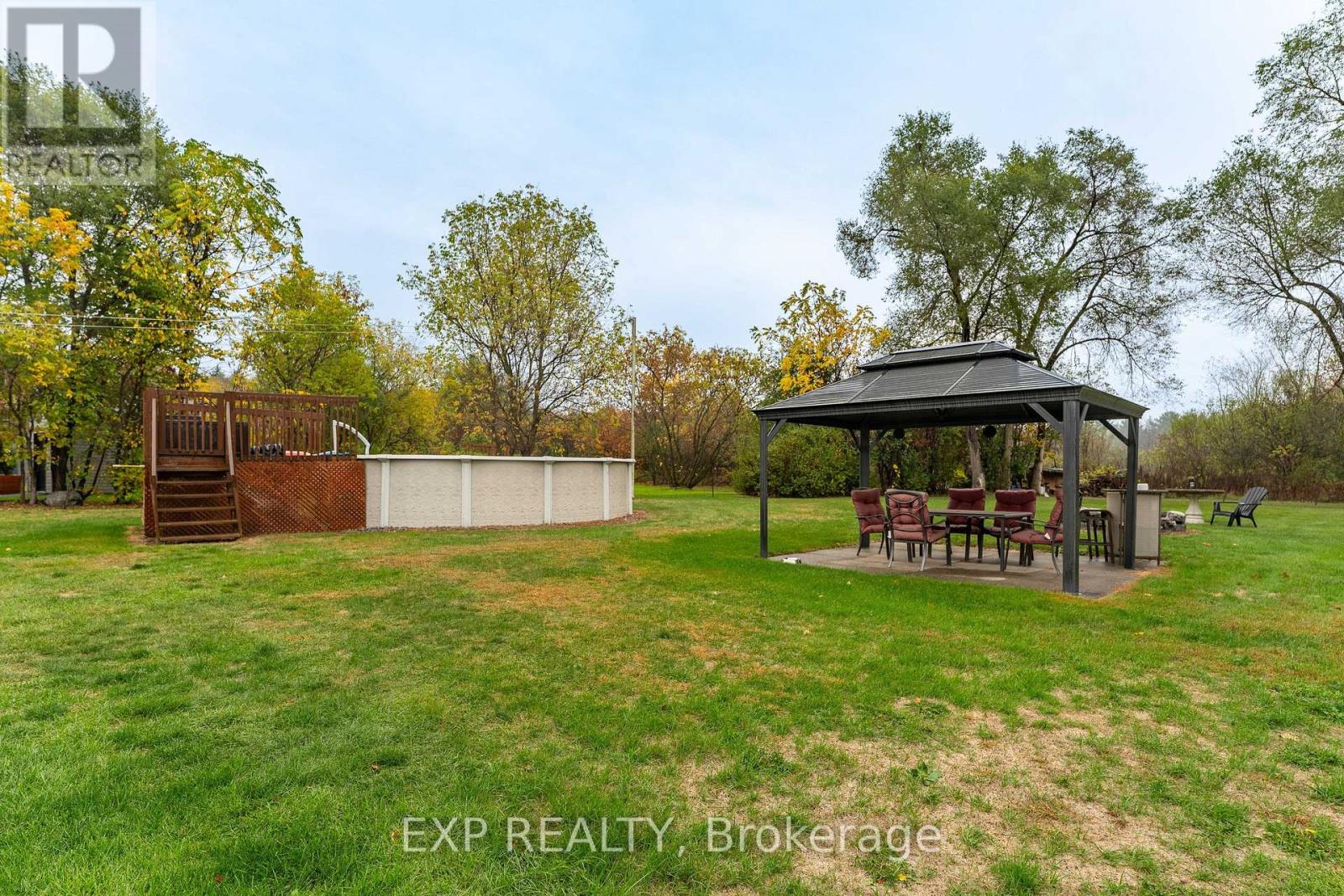 635 Front Road W, Champlain, Ontario  K0B 1K0 - Photo 41 - X12597936