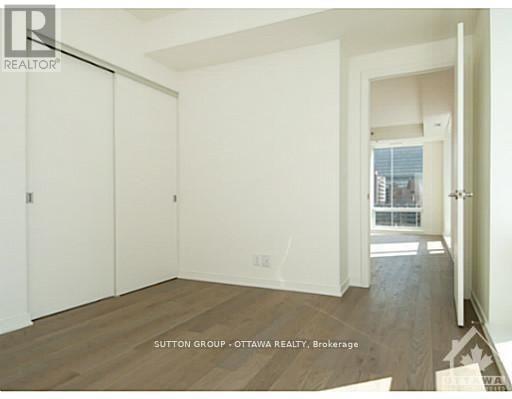 1102 - 428 Sparks Street, Ottawa, Ontario  K1R 0B3 - Photo 13 - X12597982