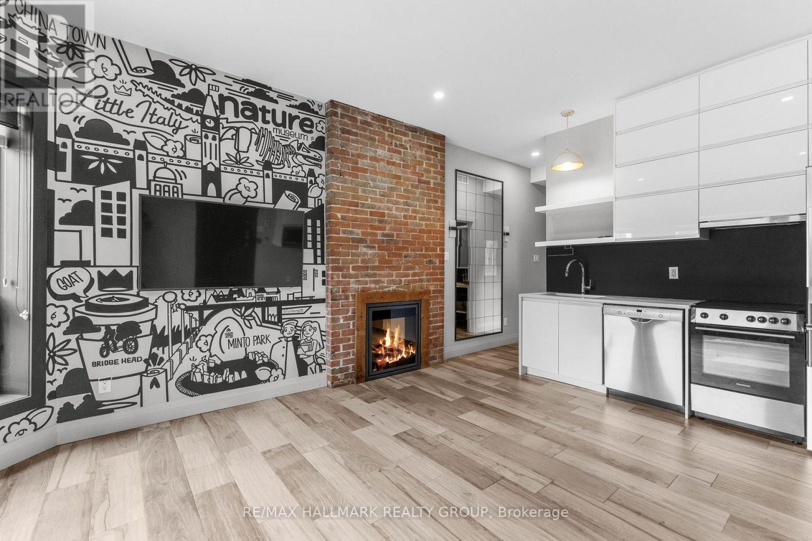 1 - 201 Maclaren Street, Ottawa, Ontario  K2P 0L4 - Photo 7 - X12598072