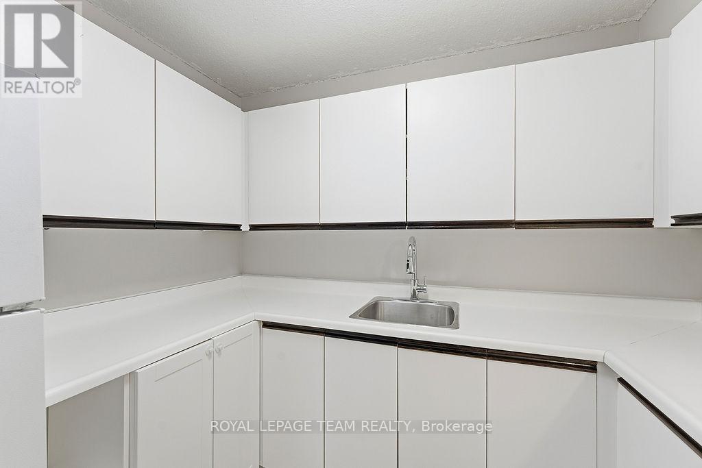 906 - 475 Laurier Avenue W, Ottawa, Ontario  K1R 7X1 - Photo 12 - X12598078