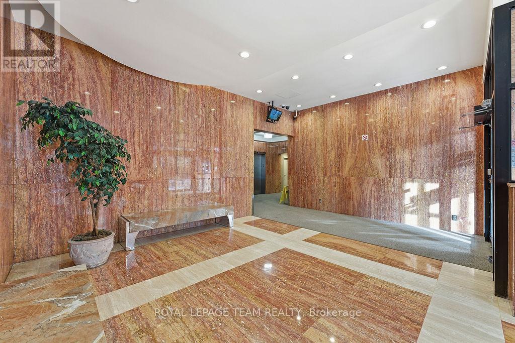 906 - 475 Laurier Avenue W, Ottawa, Ontario  K1R 7X1 - Photo 2 - X12598078