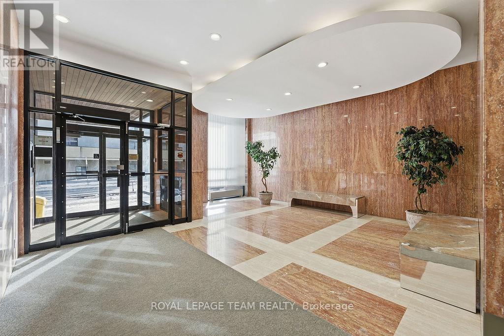 906 - 475 Laurier Avenue W, Ottawa, Ontario  K1R 7X1 - Photo 3 - X12598078