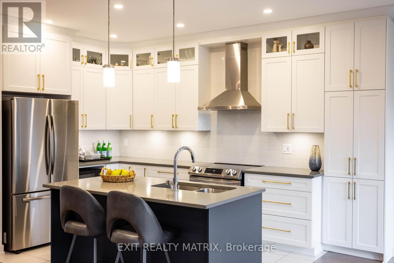 6487 Renaud Road, Ottawa, Ontario  K1W 0R8 - Photo 5 - X12598080