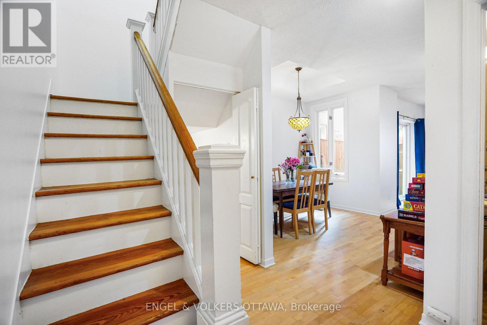 293 Somerset Street E, Ottawa, Ontario  K1N 6V9 - Photo 6 - X12598142