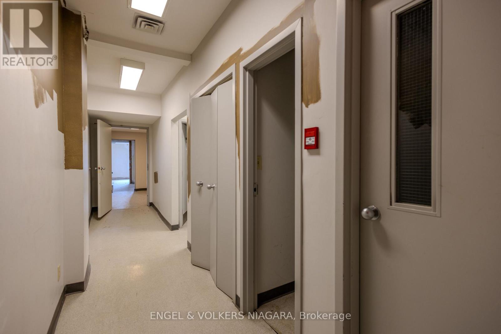 4796 Victoria Avenue, Niagara Falls, Ontario  L2E 4C3 - Photo 21 - X12597980