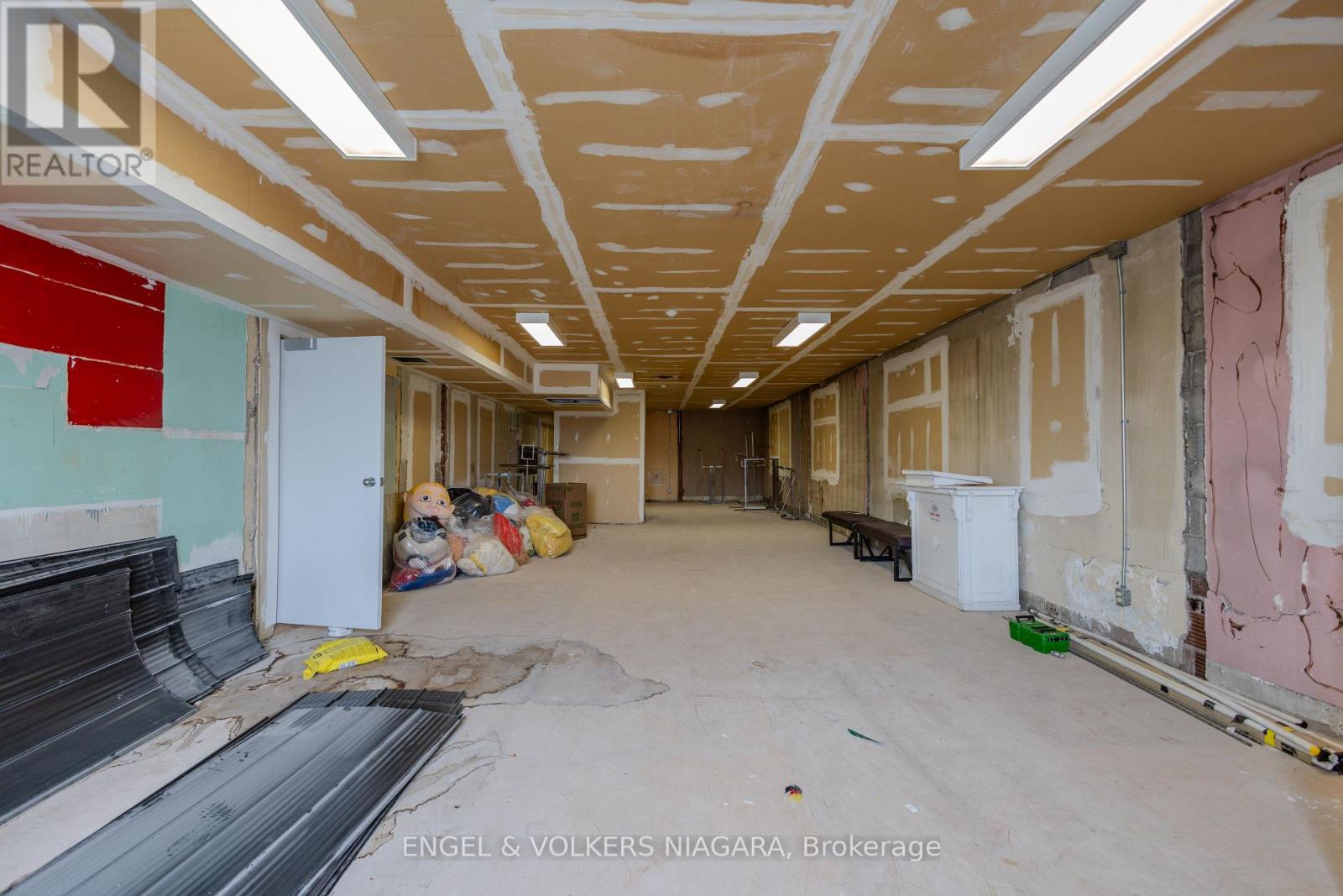 4796 Victoria Avenue, Niagara Falls, Ontario  L2E 4C3 - Photo 28 - X12597980