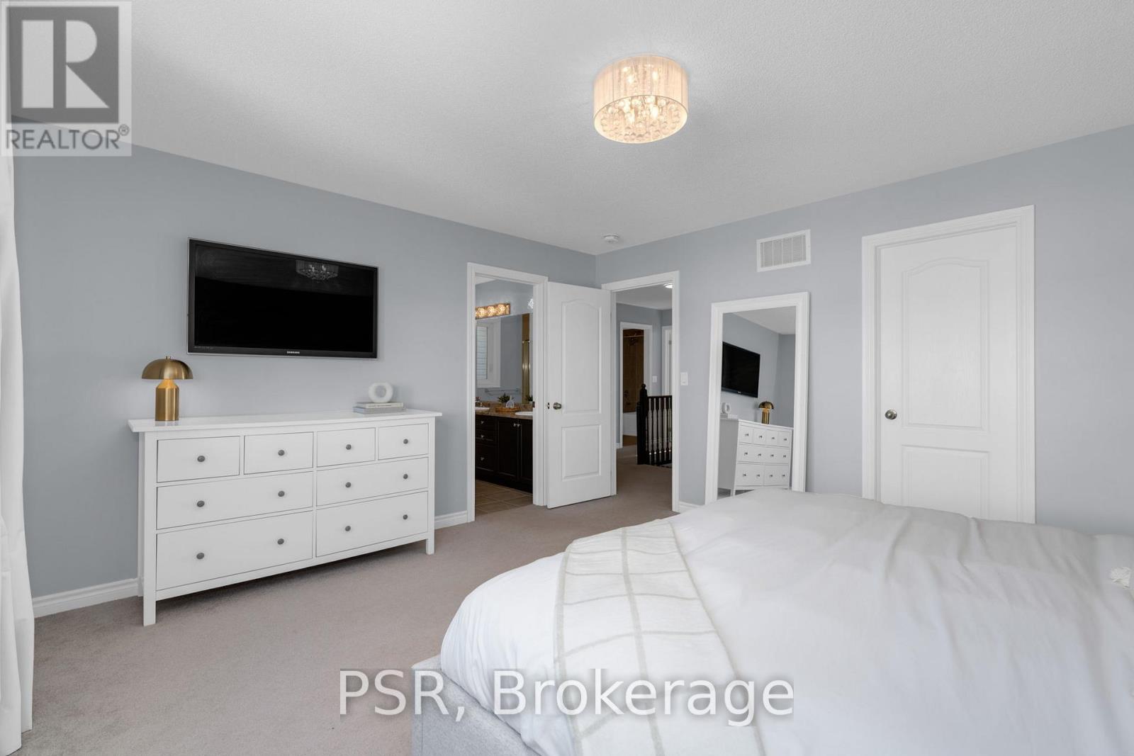 28 Battalion Drive, Essa, Ontario  L3W 0B3 - Photo 14 - N12597956