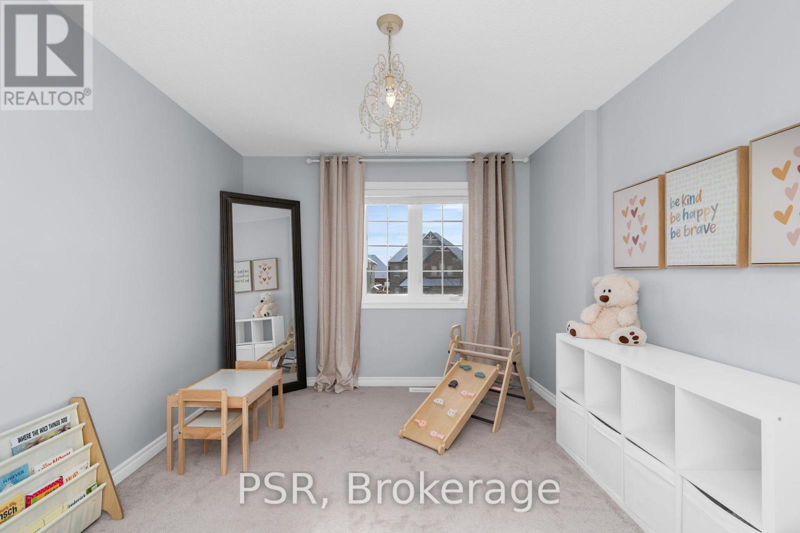 28 Battalion Drive, Essa, Ontario  L3W 0B3 - Photo 19 - N12597956