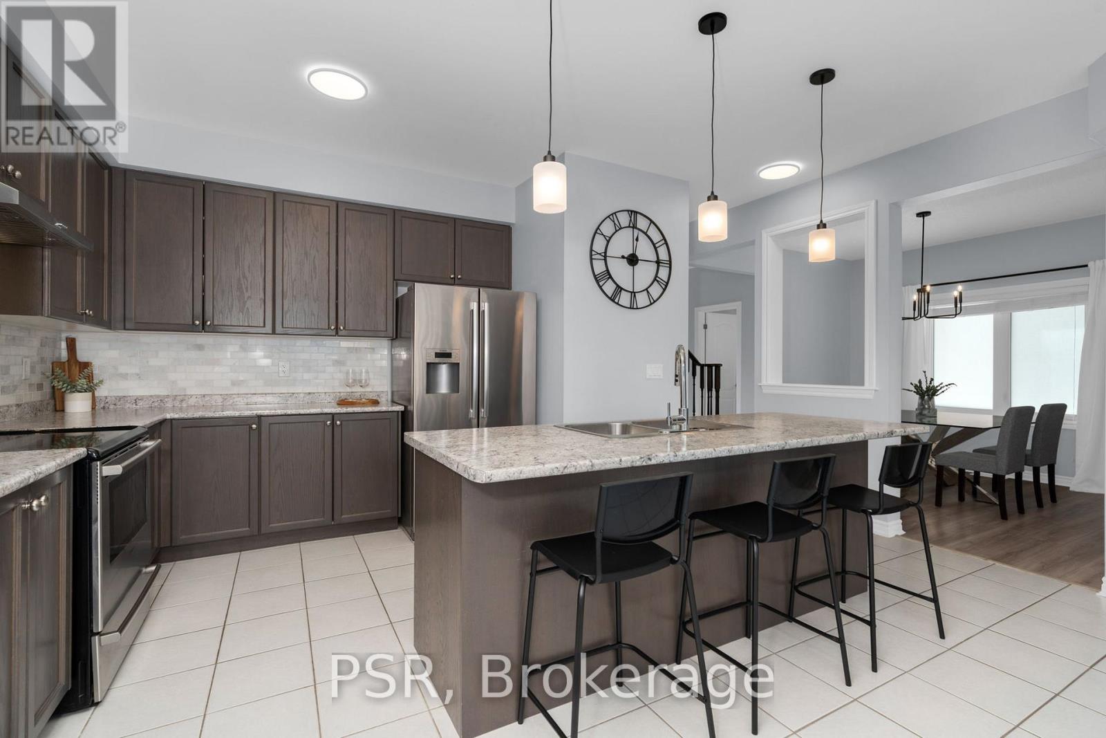 28 Battalion Drive, Essa, Ontario  L3W 0B3 - Photo 6 - N12597956