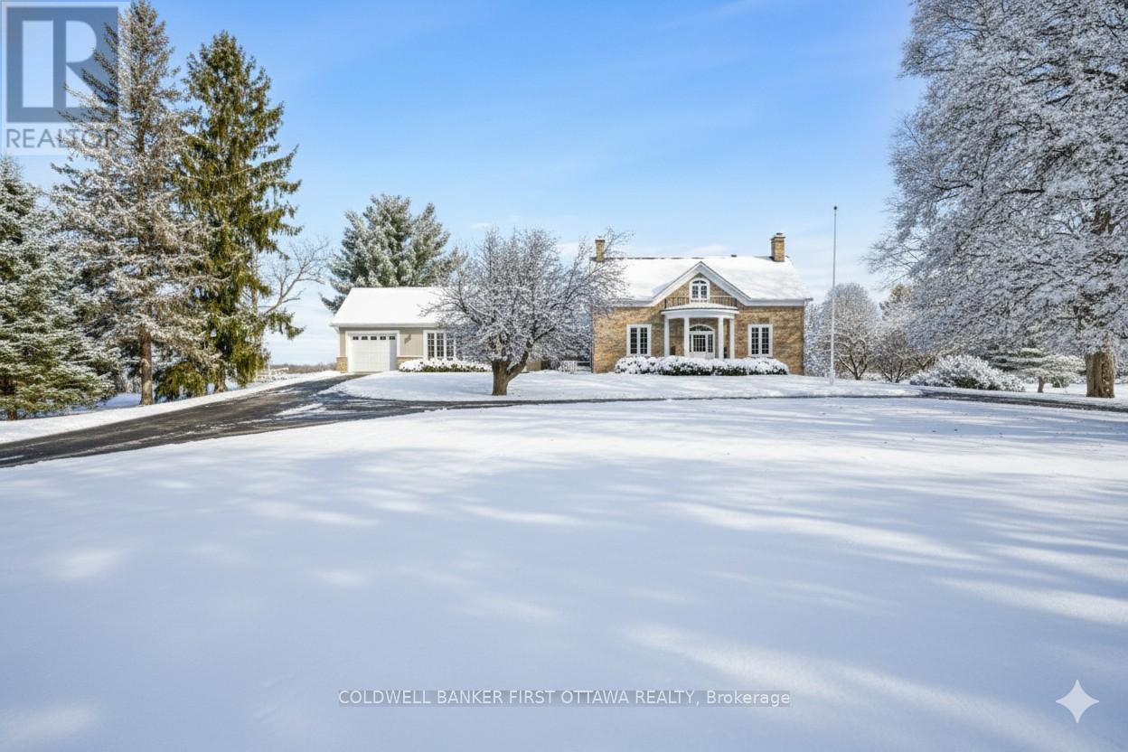 2638 Rideau Ferry Road, Drummond/north Elmsley, Ontario  K7H 0G5 - Photo 1 - X12530206