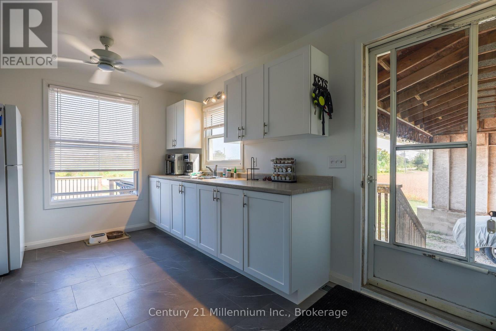 1185 Highway 6, South Bruce Peninsula, Ontario  N0H 2T0 - Photo 16 - X12598008