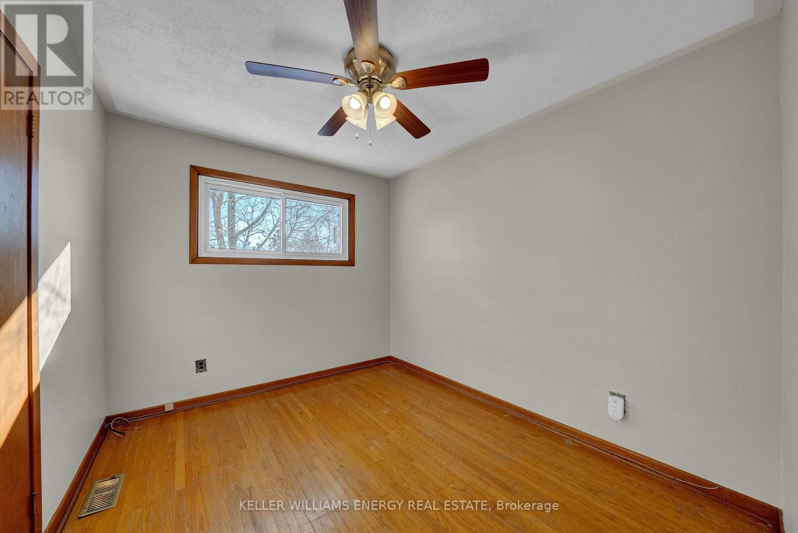 2086 Avalon Street, Oshawa, Ontario  L1L 1A7 - Photo 19 - E12598030