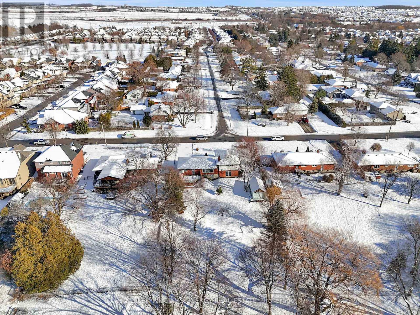 2086 Avalon Street, Oshawa, Ontario  L1L 1A7 - Photo 46 - E12598030