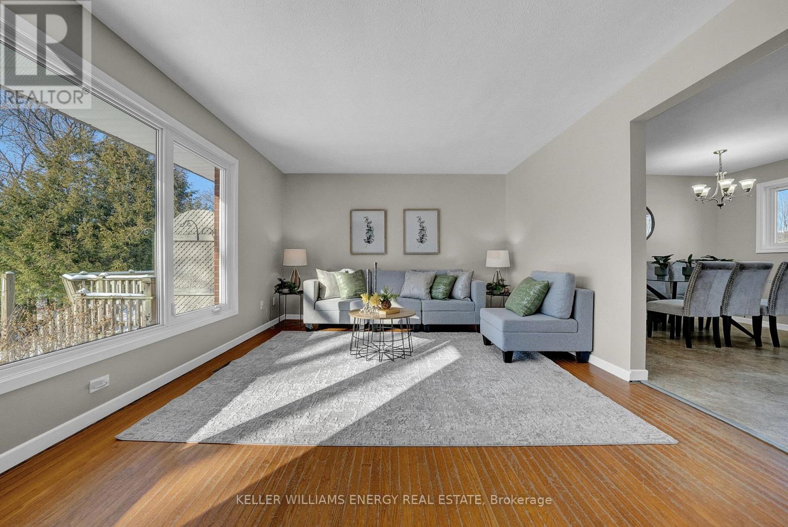 2086 Avalon Street, Oshawa, Ontario  L1L 1A7 - Photo 9 - E12598030